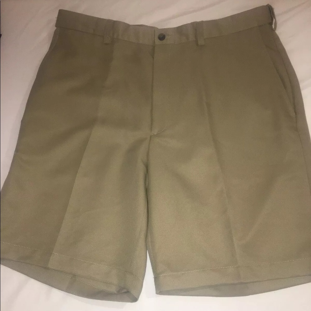 Haggar Cool 18 Performance Wear Plain Front Shorts